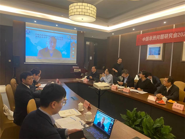 ���ްl(f��)չ�c�зǸ��|��������ӑ���Ծ��¾��Ϸ�ʽ�e�����Ї����ކ��}�о������D